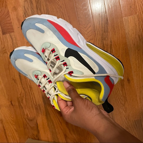 Nike Shoes - Nike Air Max 270 React